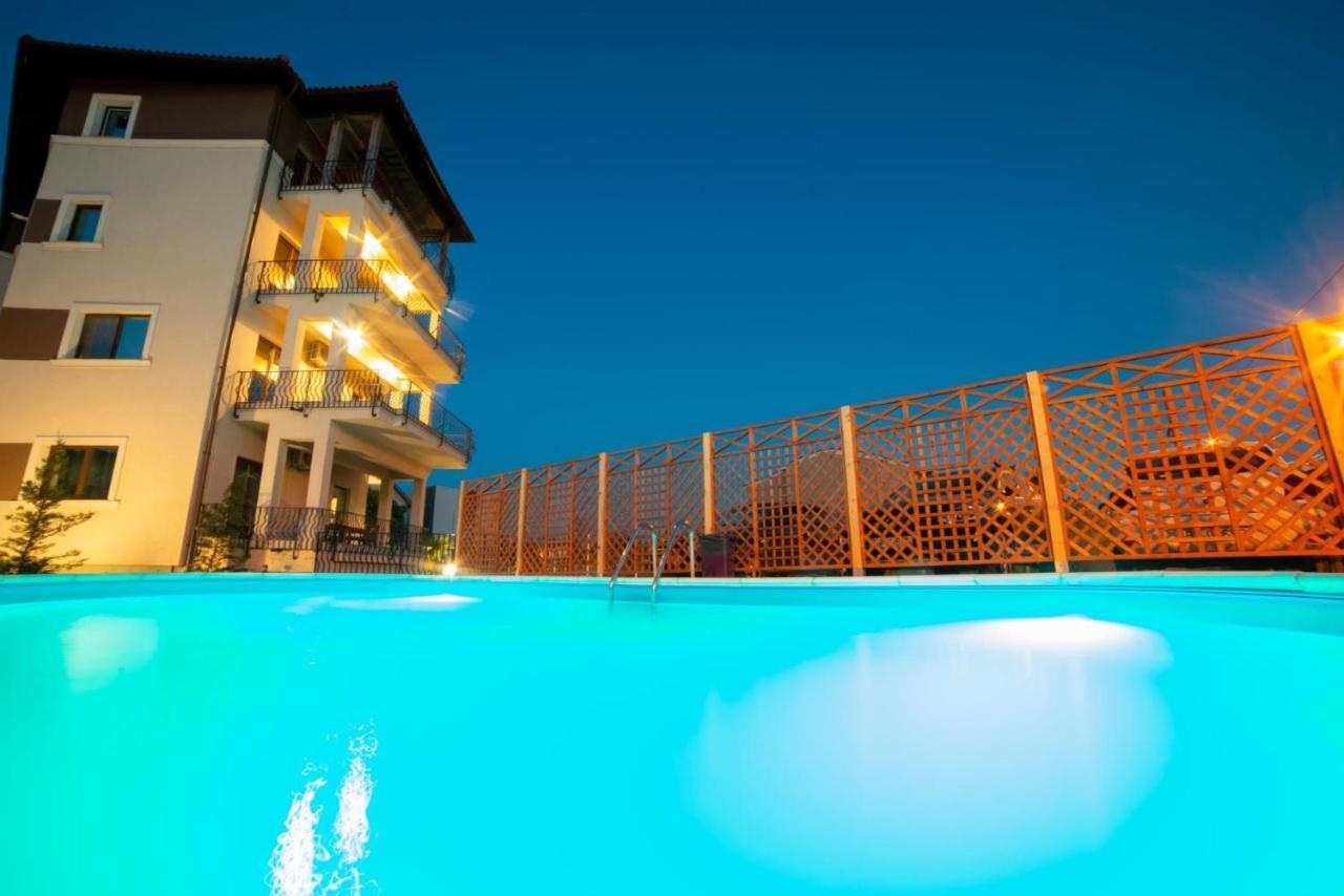 Breeze Villa Mamaia Nord Năvodari Buitenkant foto