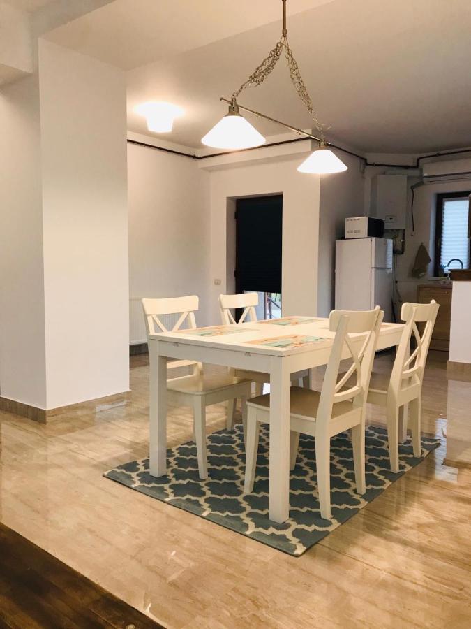 Breeze Villa Mamaia Nord Năvodari Buitenkant foto